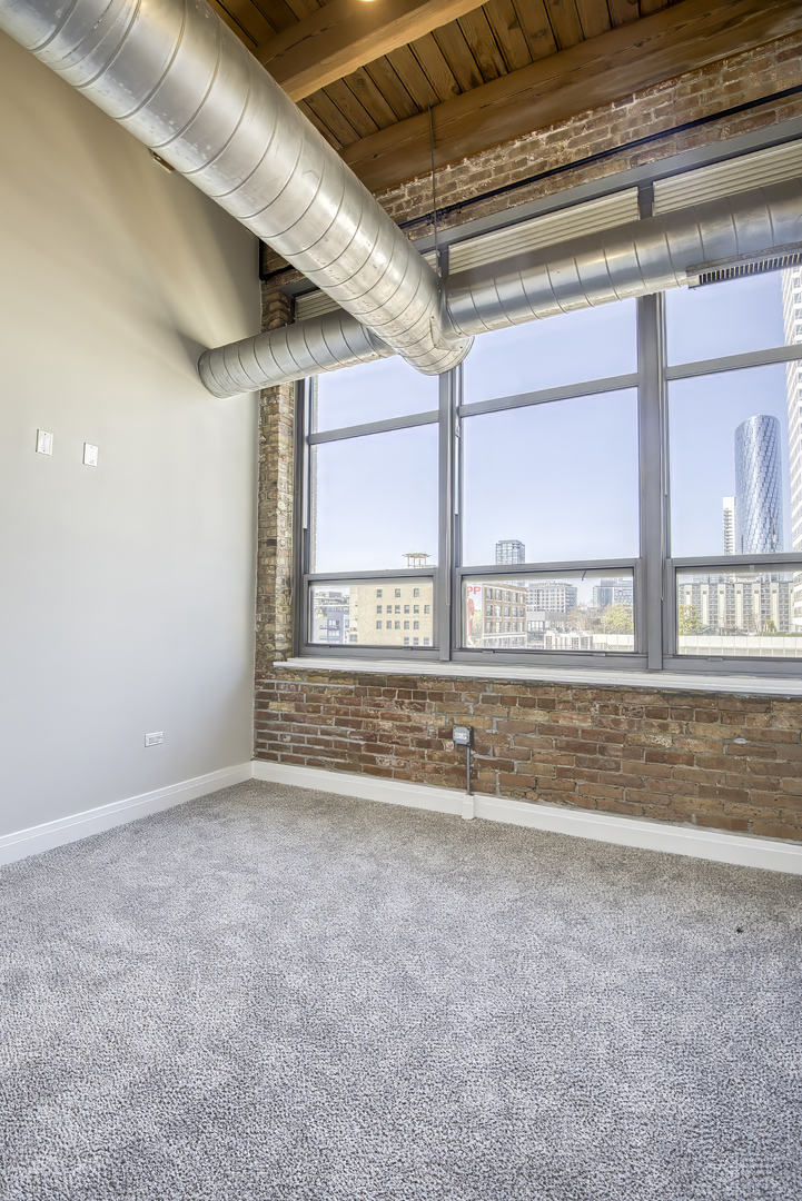 770 W GLADYS Avenue Unit: 606