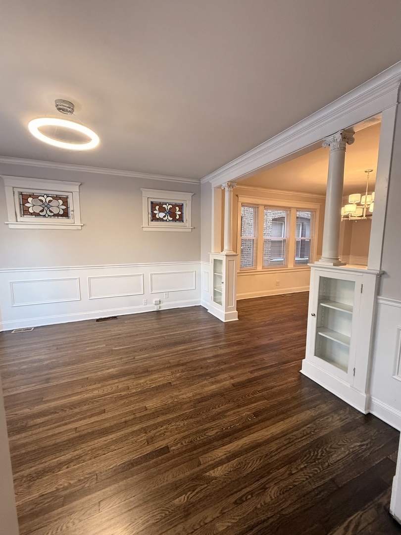 4034 N Monticello Avenue