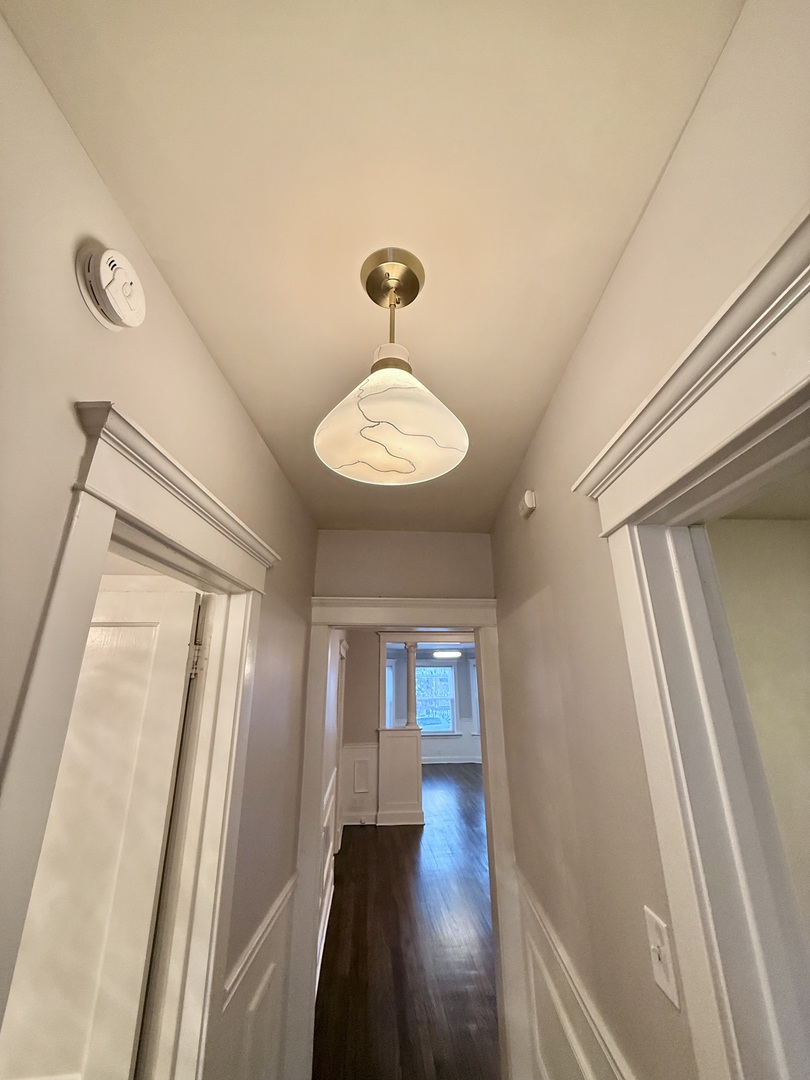 4034 N Monticello Avenue