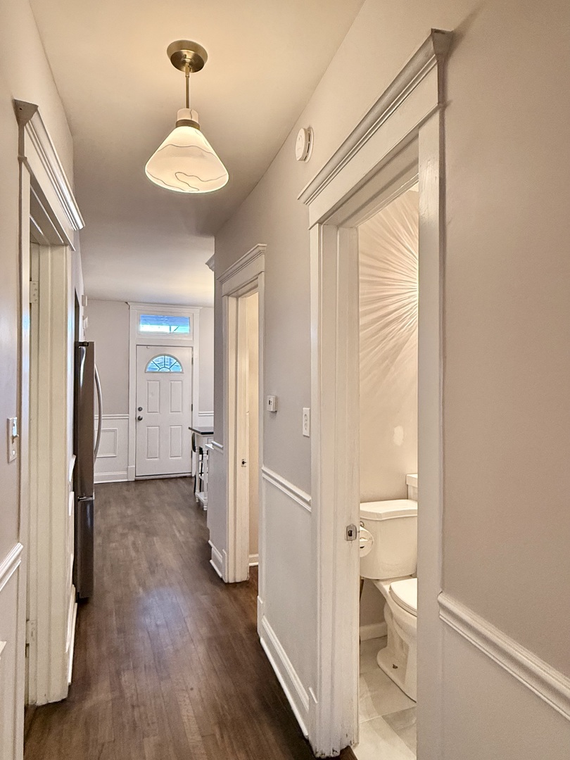 4034 N Monticello Avenue