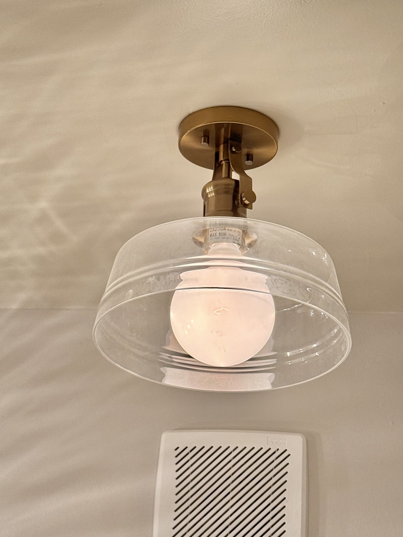 4034 N Monticello Avenue