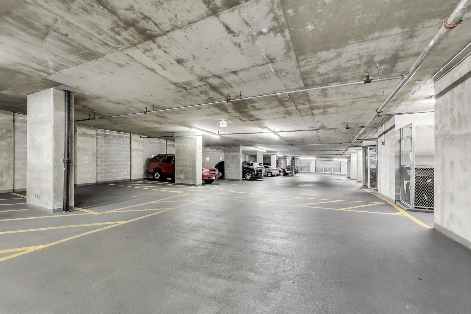 2 E Erie Street Unit: 1905