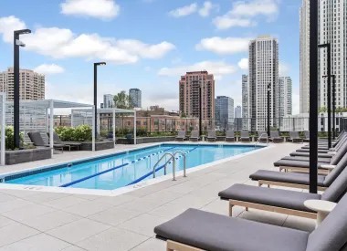 350 N Canal Street Unit: 1209