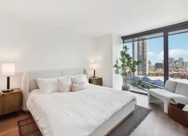 350 N Canal Street Unit: 1209