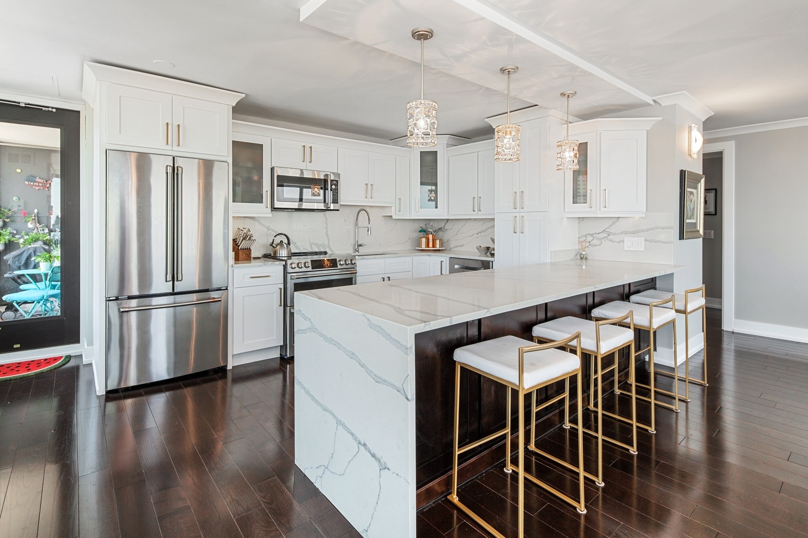 1030 N STATE Street Unit: 39E