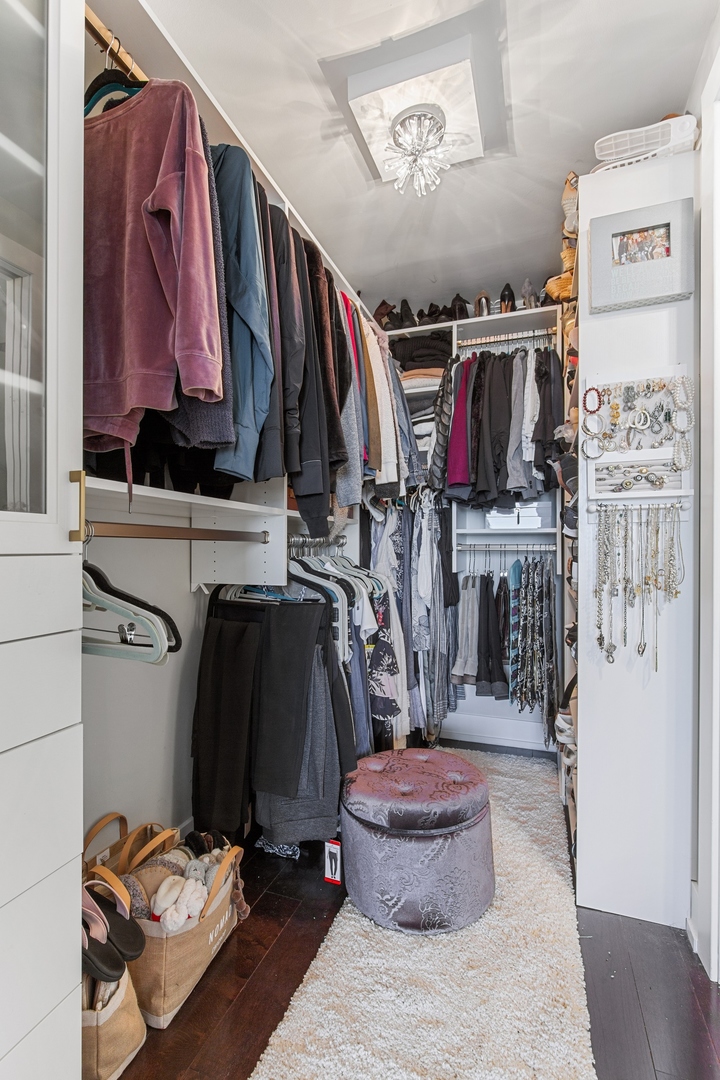 1030 N STATE Street Unit: 39E