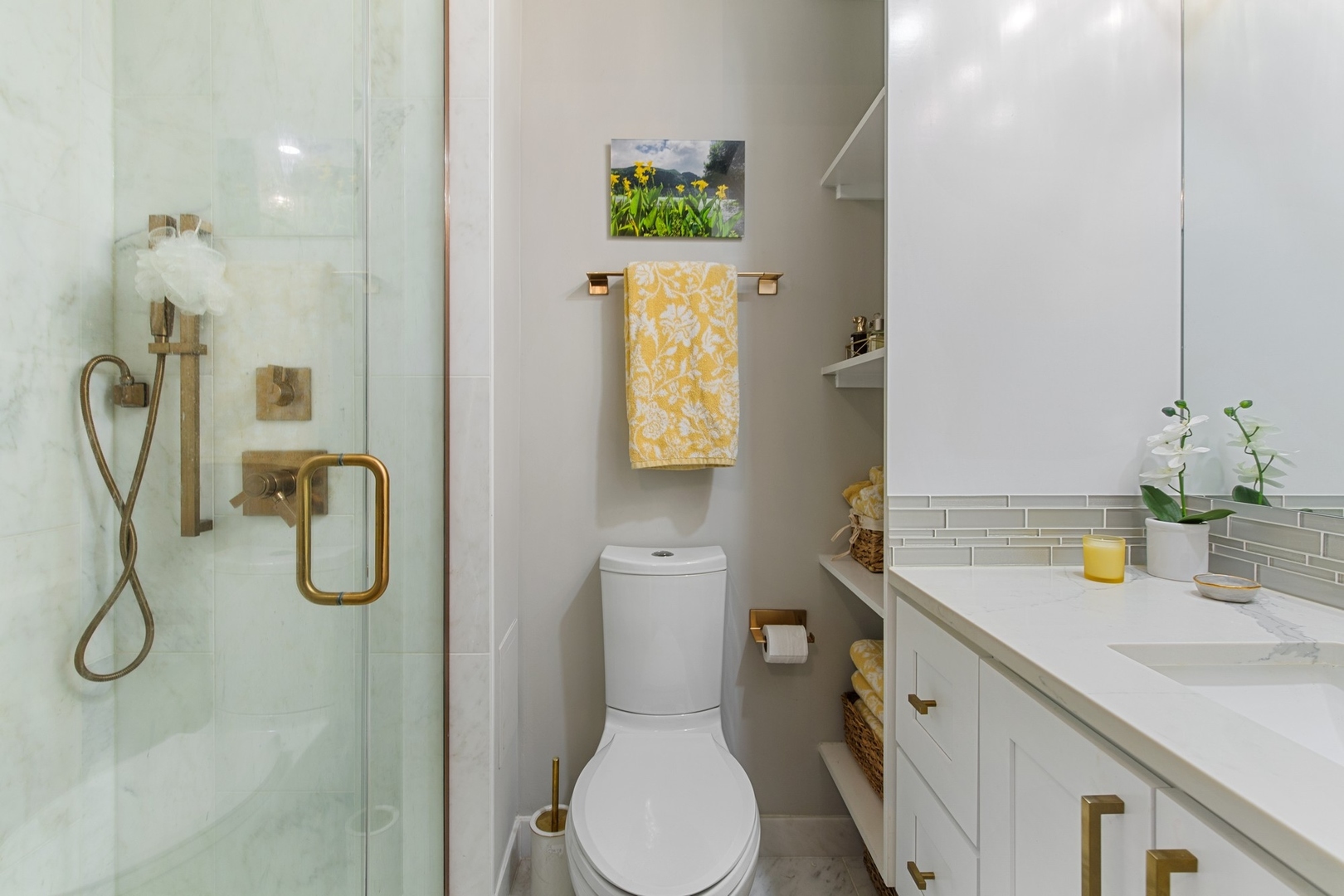 1030 N STATE Street Unit: 39E