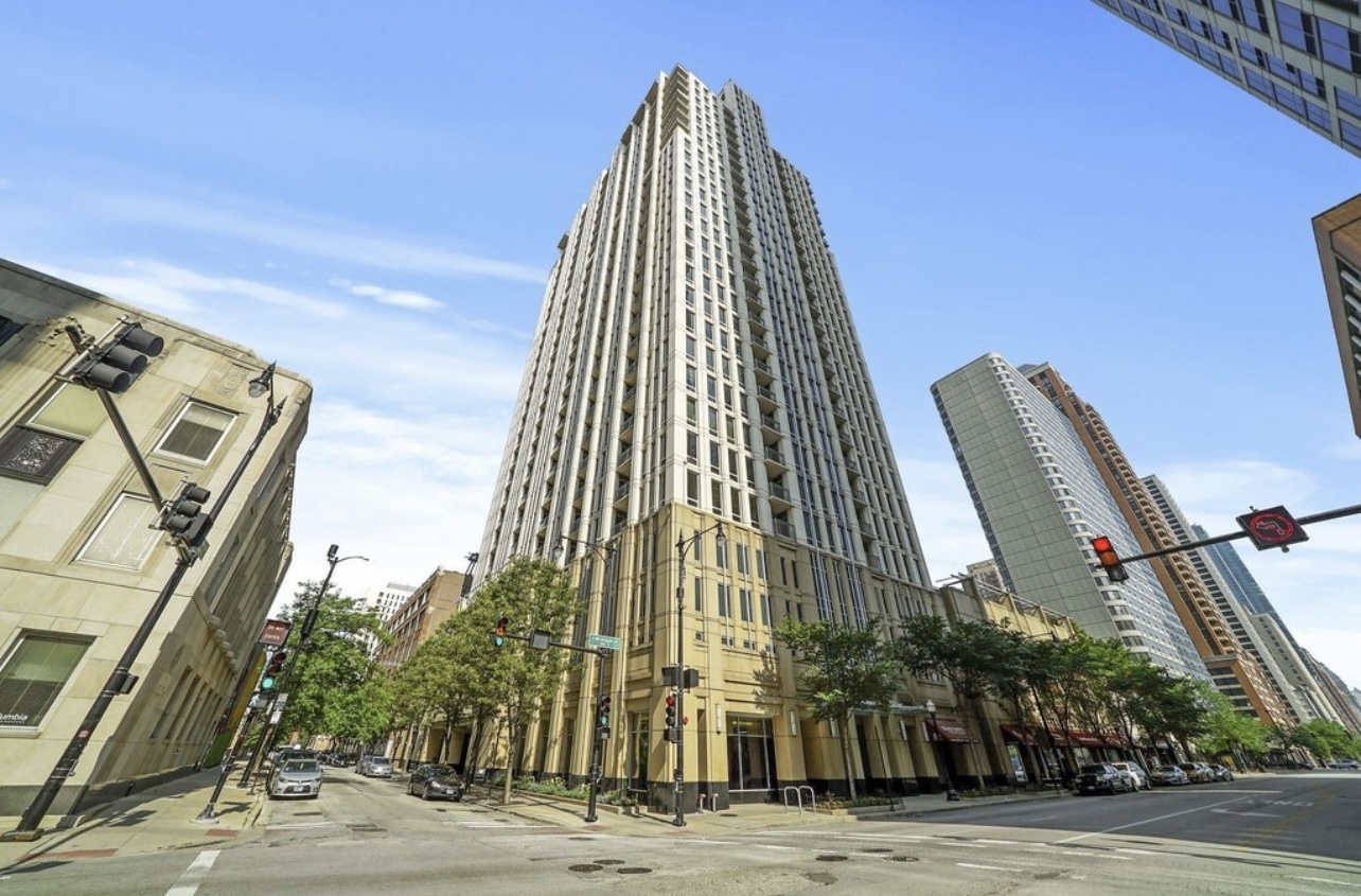 1250 S Michigan Avenue Unit: 1207