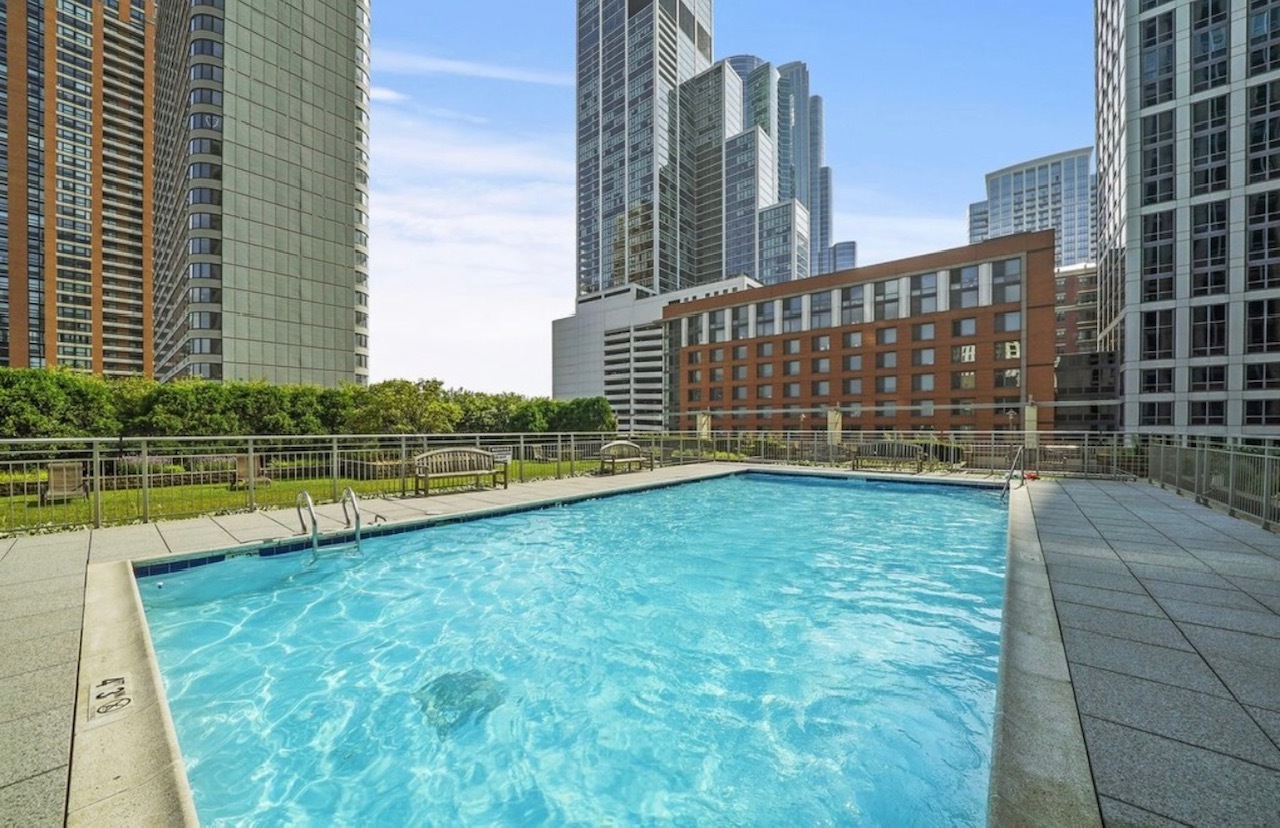 1250 S Michigan Avenue Unit: 1207