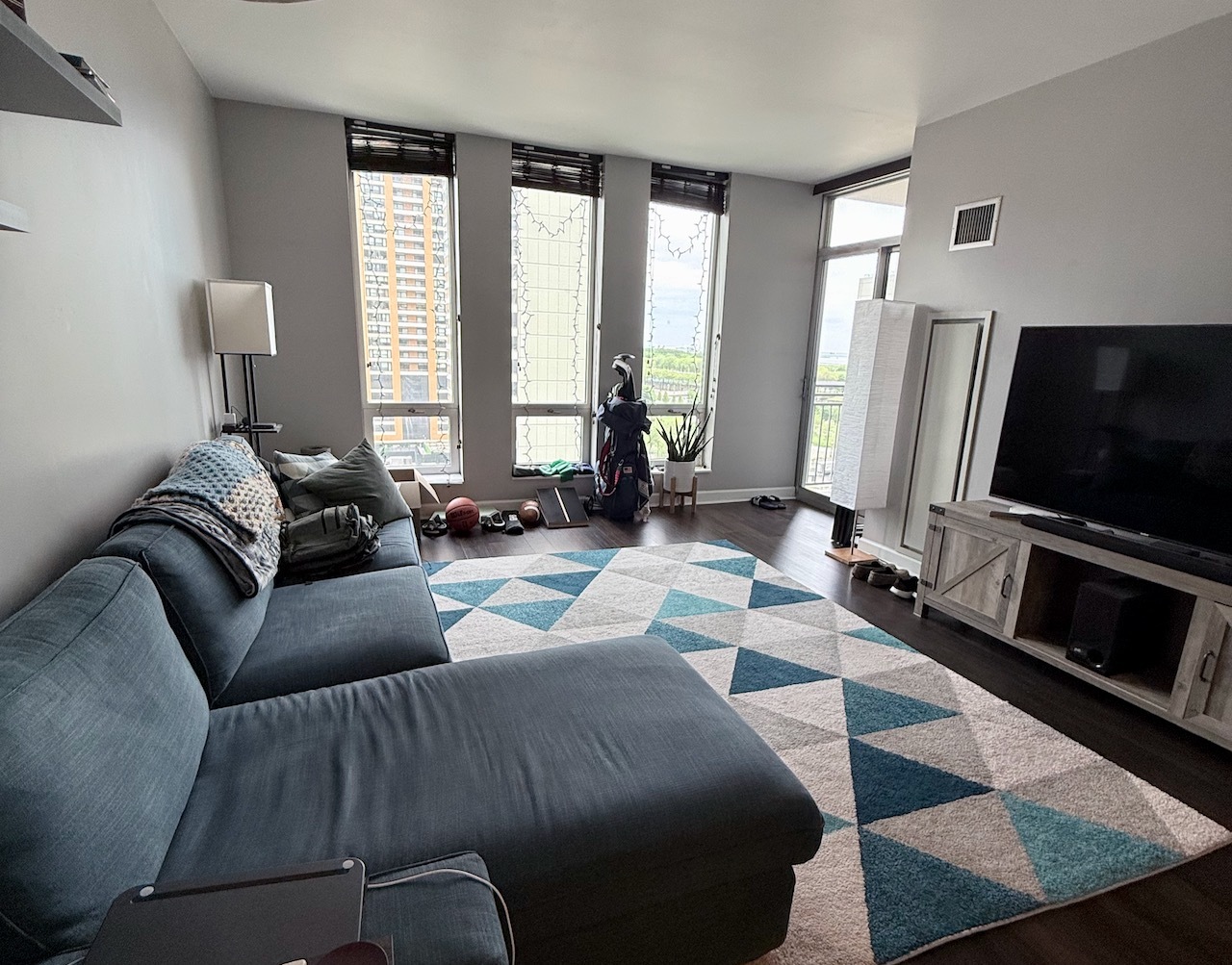 1250 S Michigan Avenue Unit: 1207