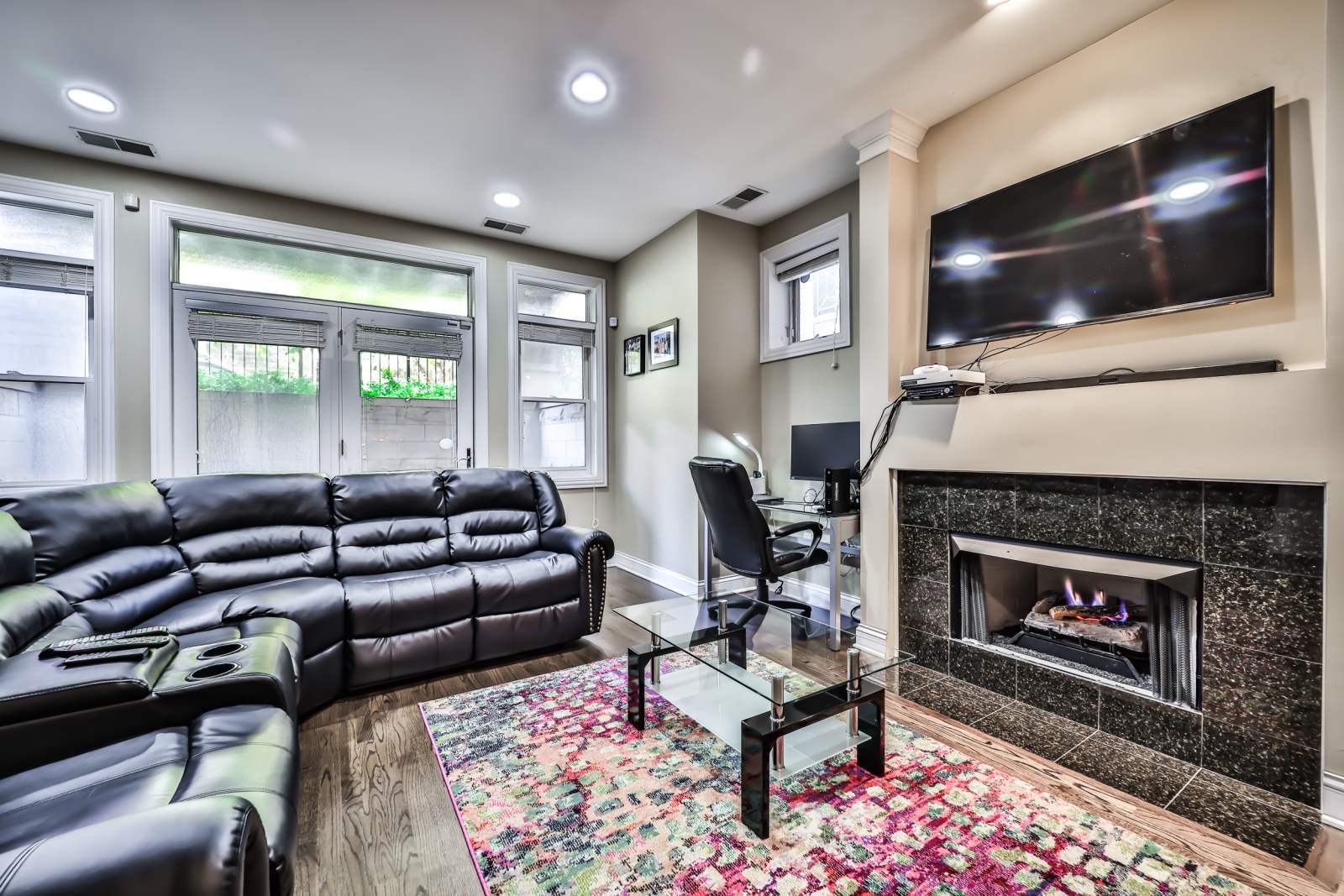 663 N Peoria Street Unit: GN