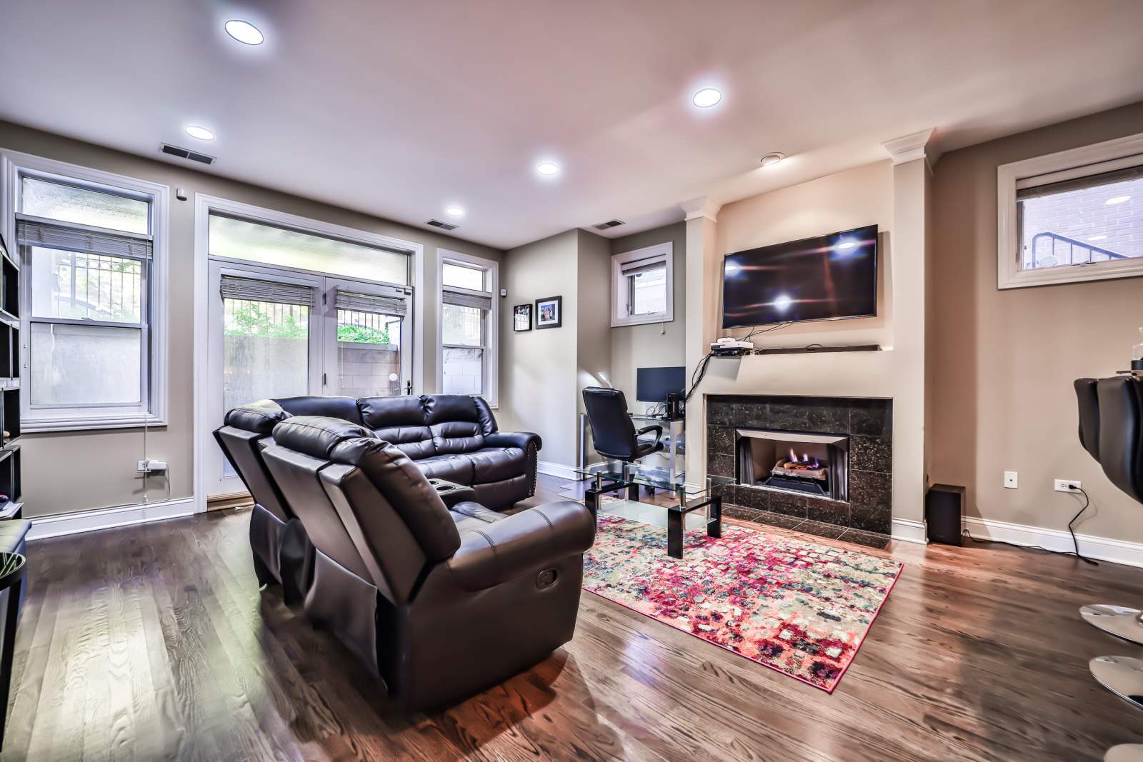 663 N Peoria Street Unit: GN