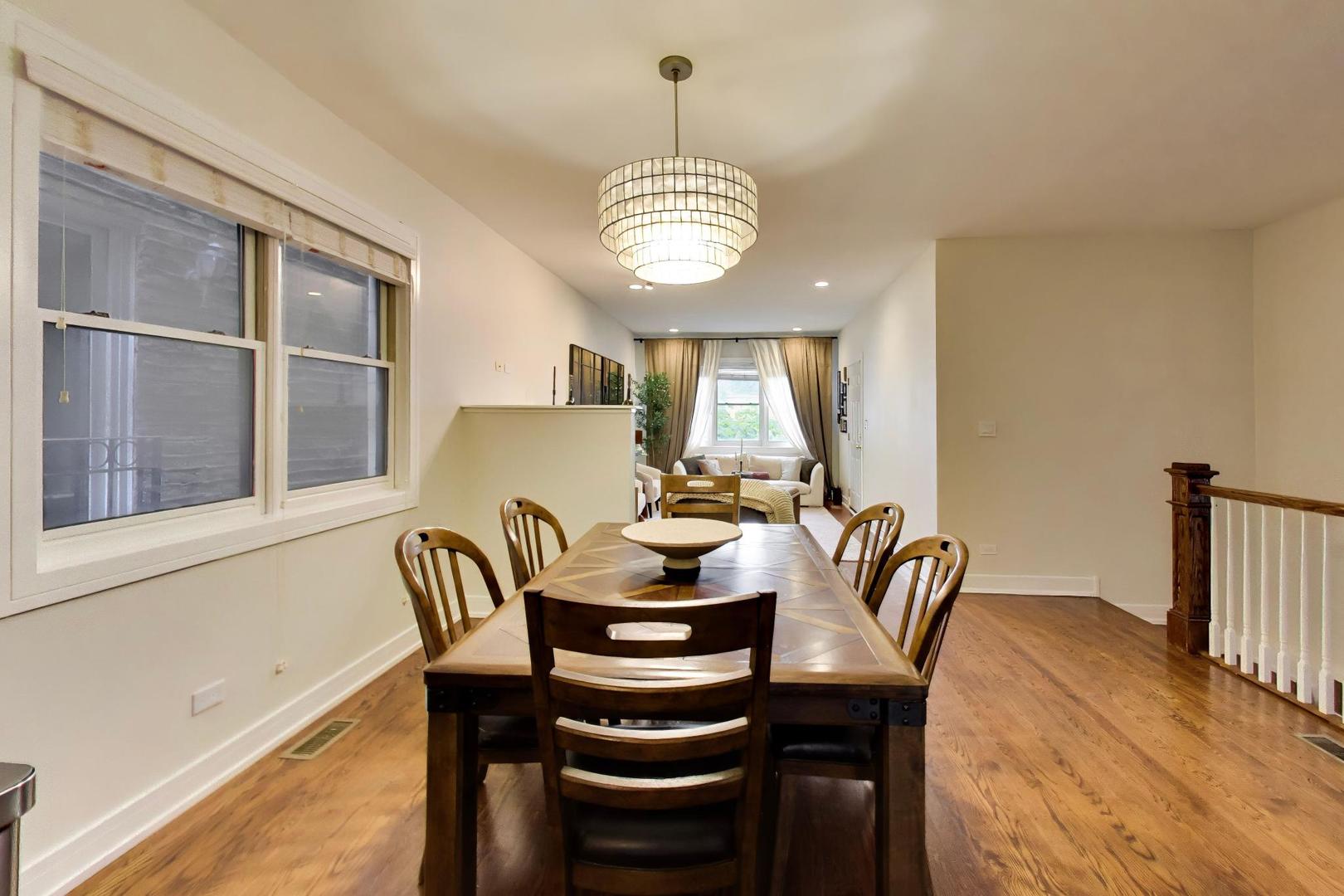 1247 N Rockwell Street Unit: 1