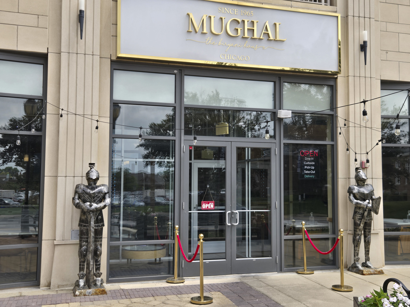 120 N Northwest Highway Unit: 304