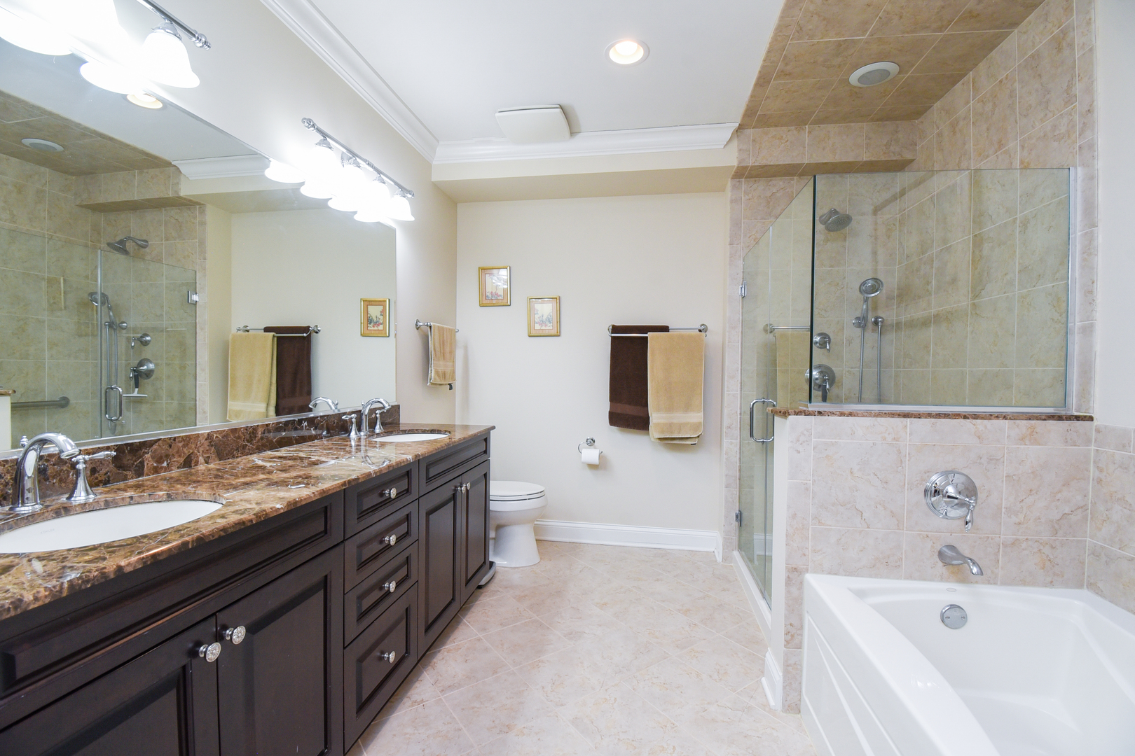 120 N Northwest Highway Unit: 304