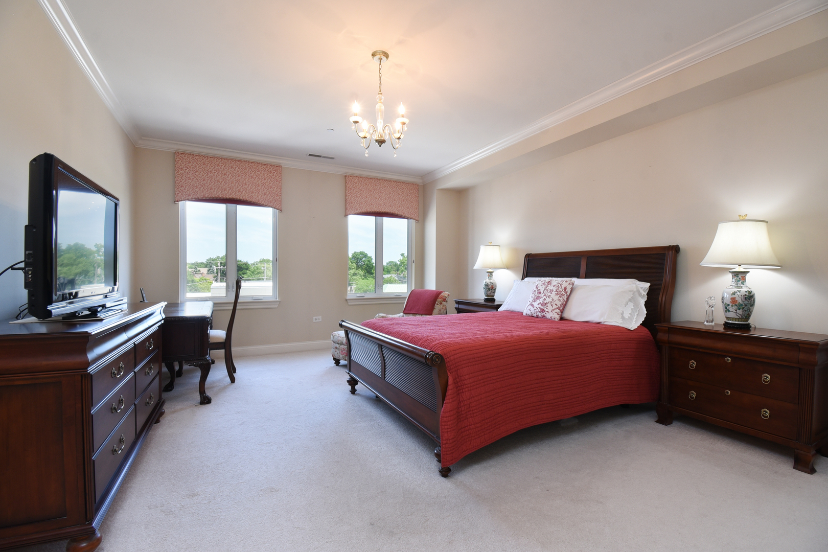 120 N Northwest Highway Unit: 304