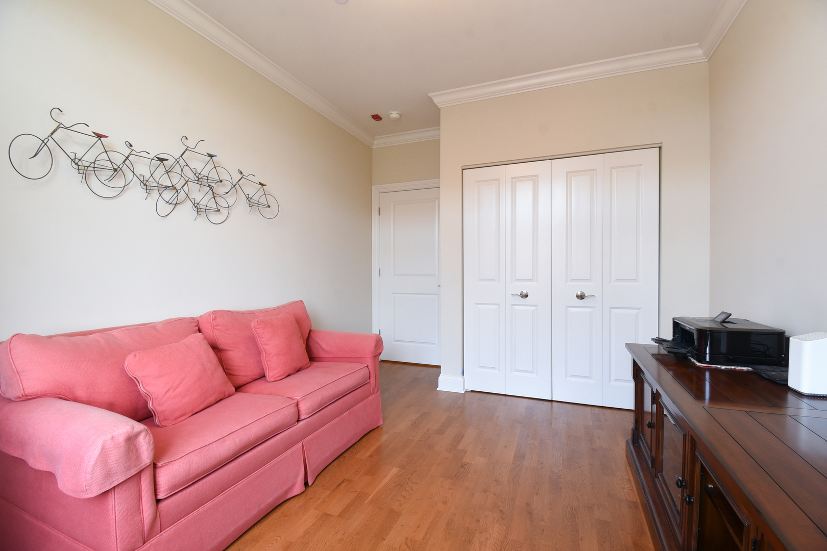 120 N Northwest Highway Unit: 304