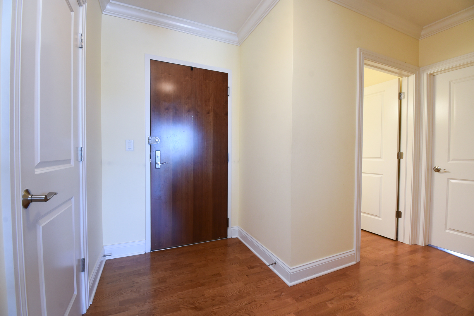 120 N Northwest Highway Unit: 304