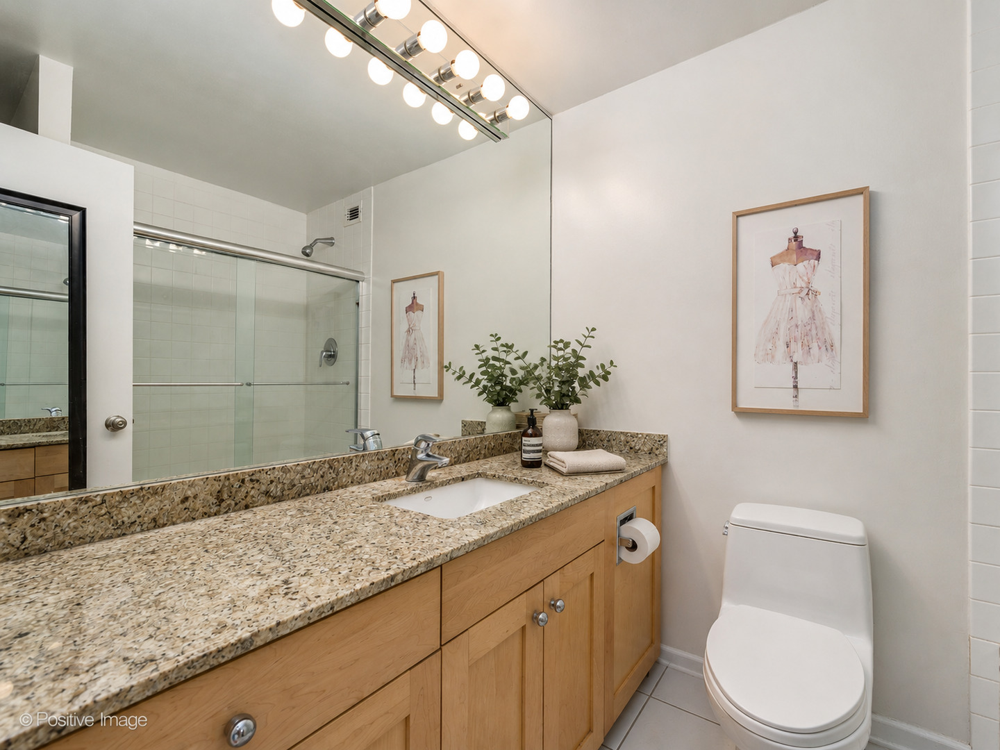 1030 N STATE Street Unit: 28M