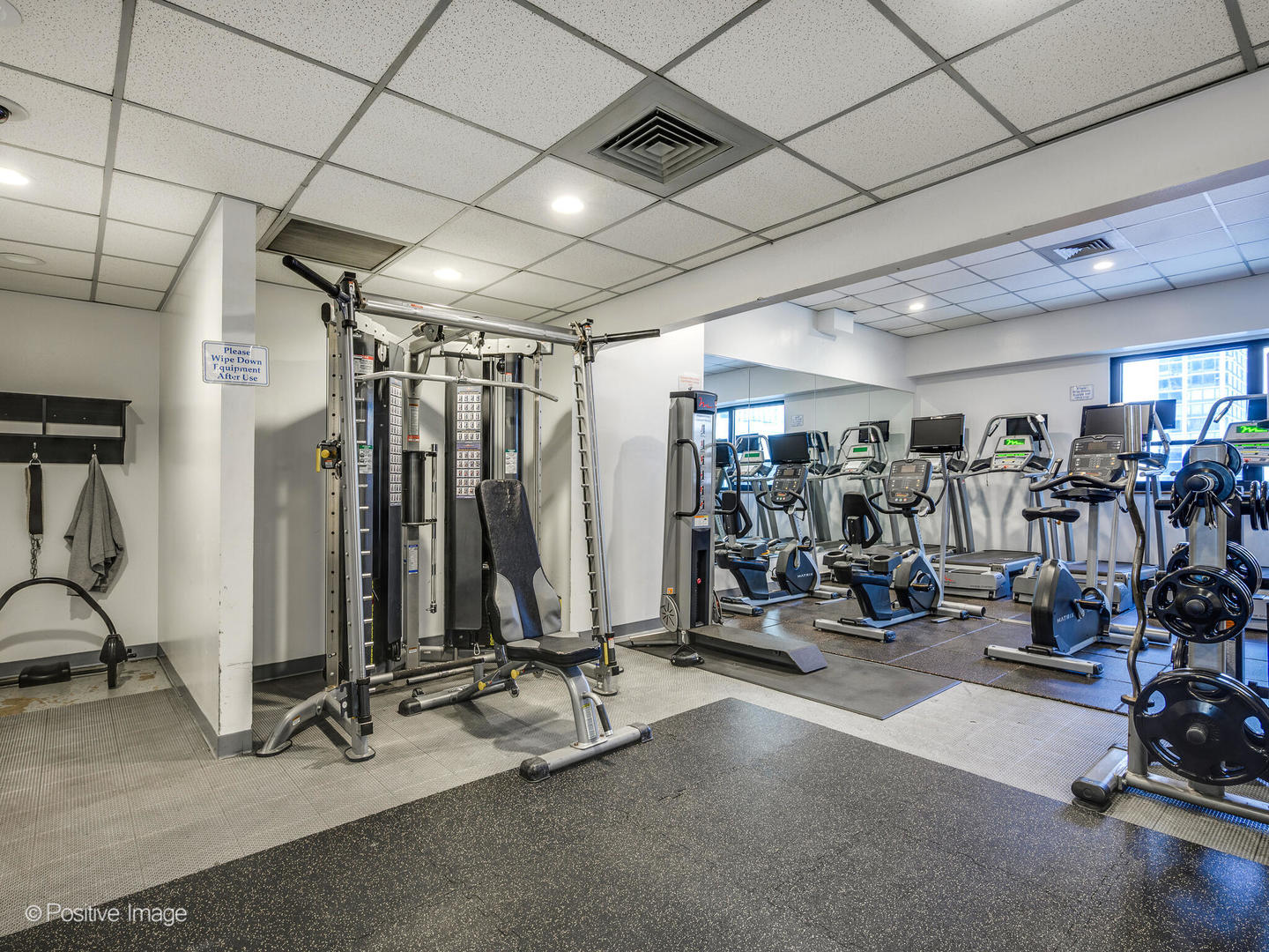 1030 N STATE Street Unit: 28M