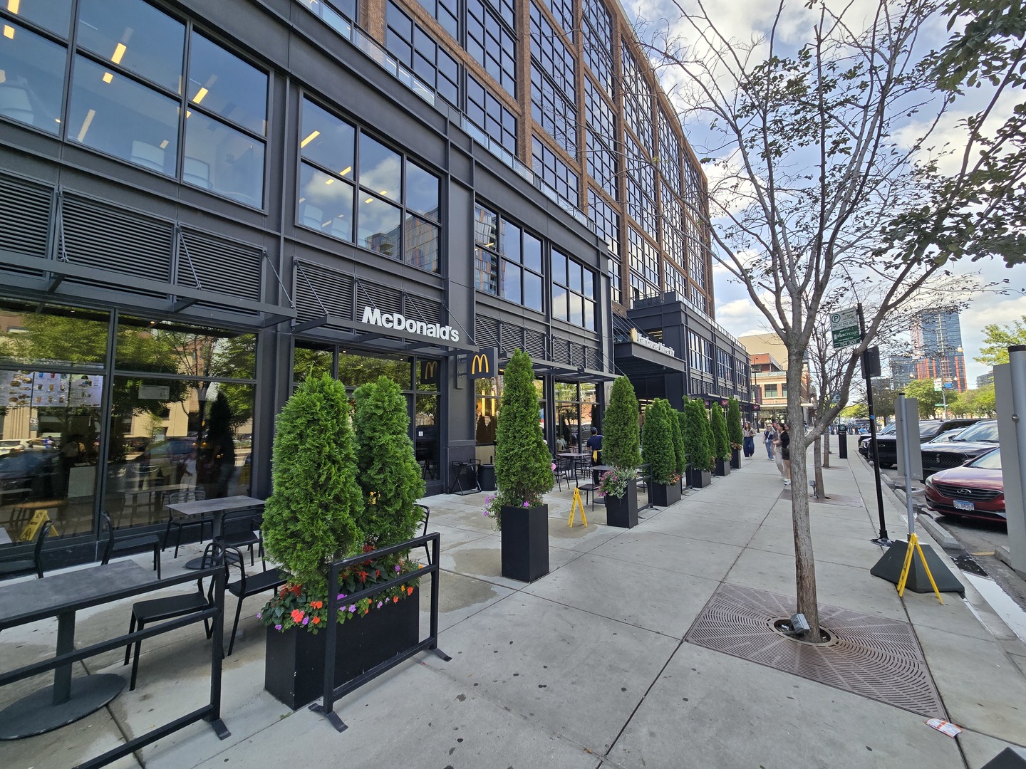 1000 W Washington Boulevard Unit: 141