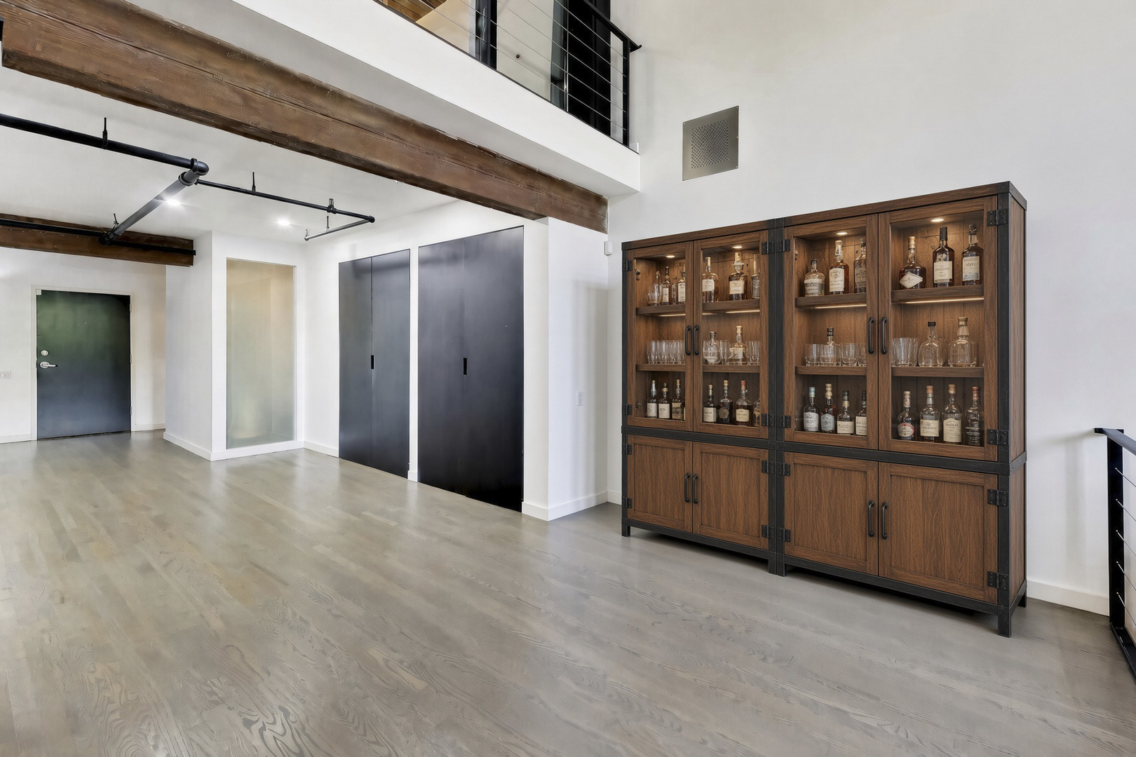 1000 W Washington Boulevard Unit: 141