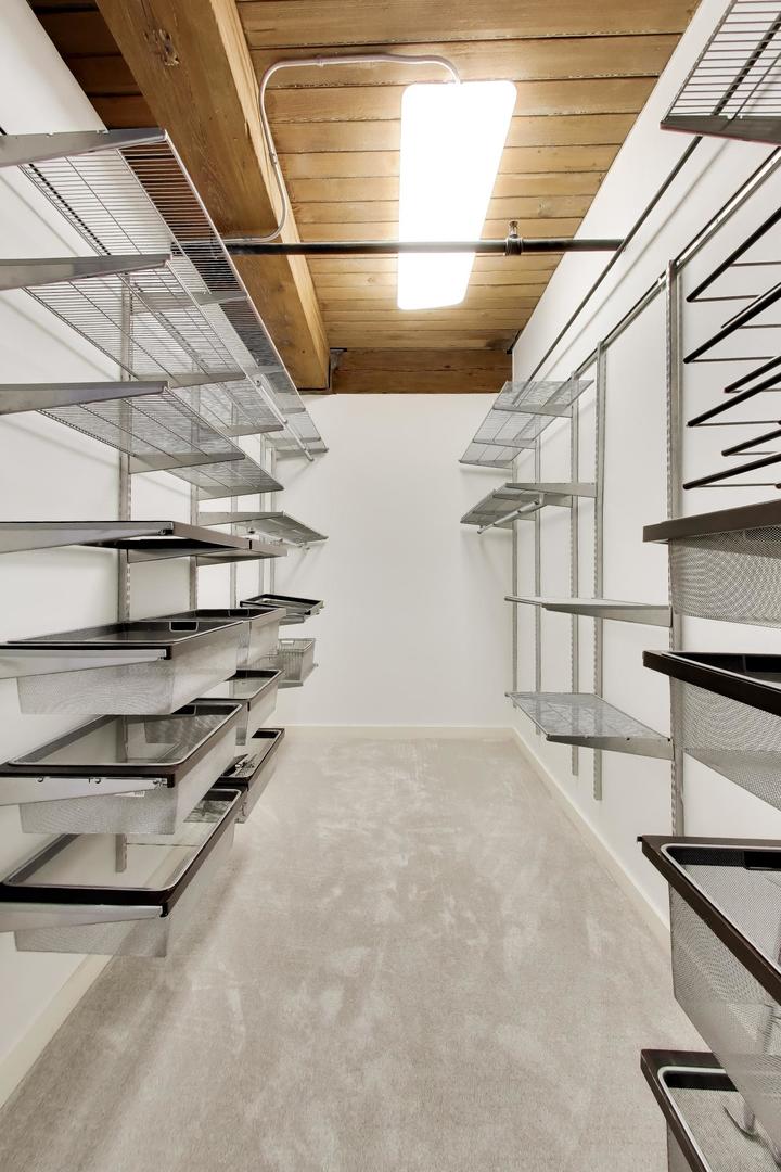1000 W Washington Boulevard Unit: 141