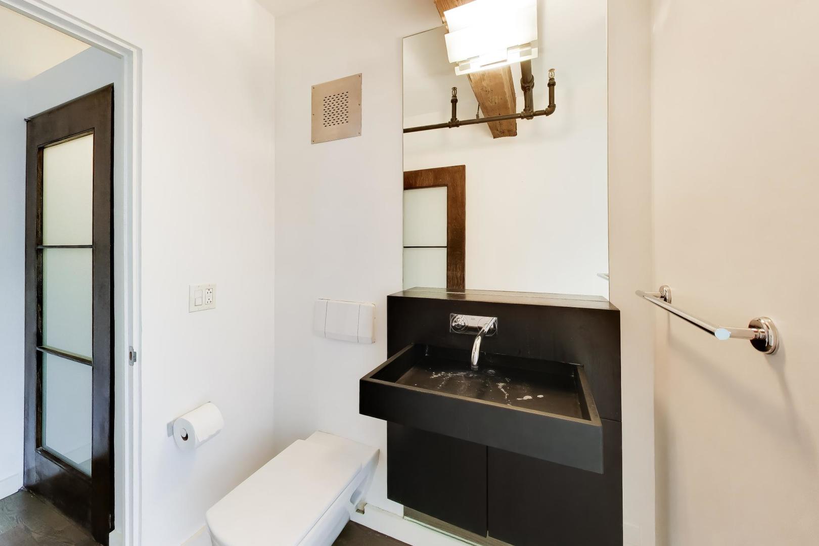 1000 W Washington Boulevard Unit: 141