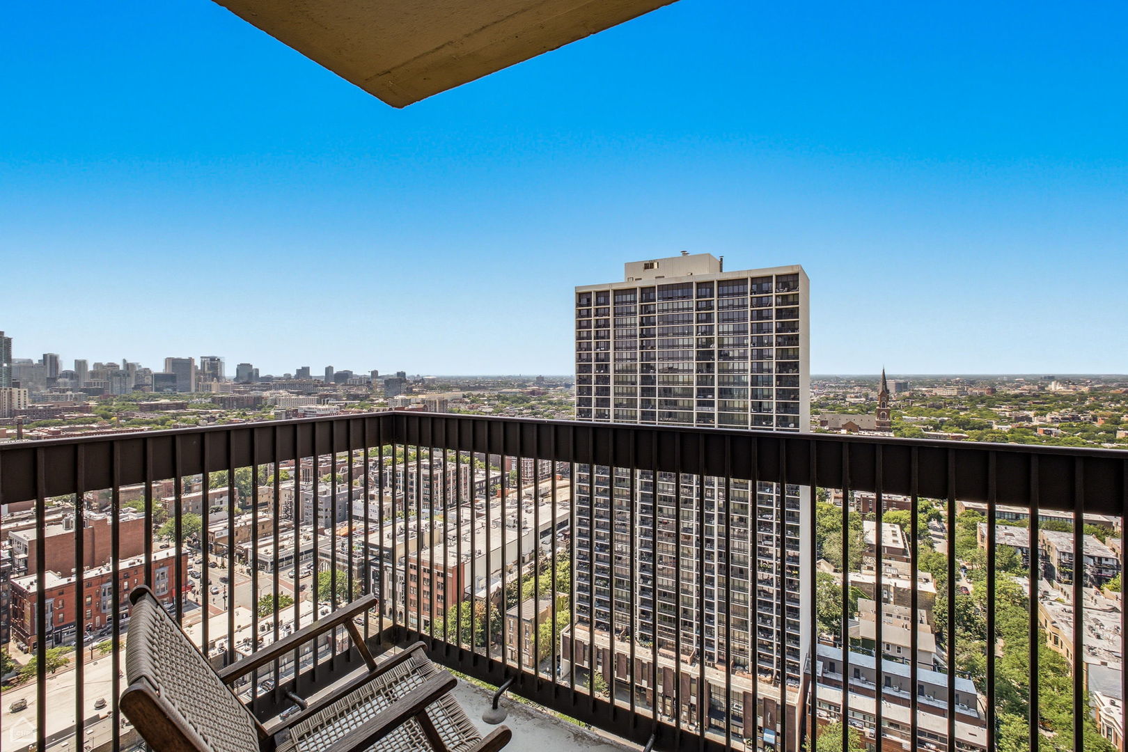 1660 N La Salle Drive Unit: 2608