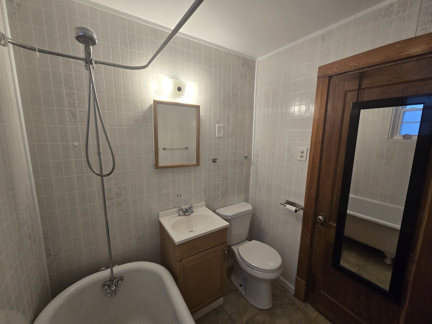 4116 N Maplewood Avenue Unit: 1