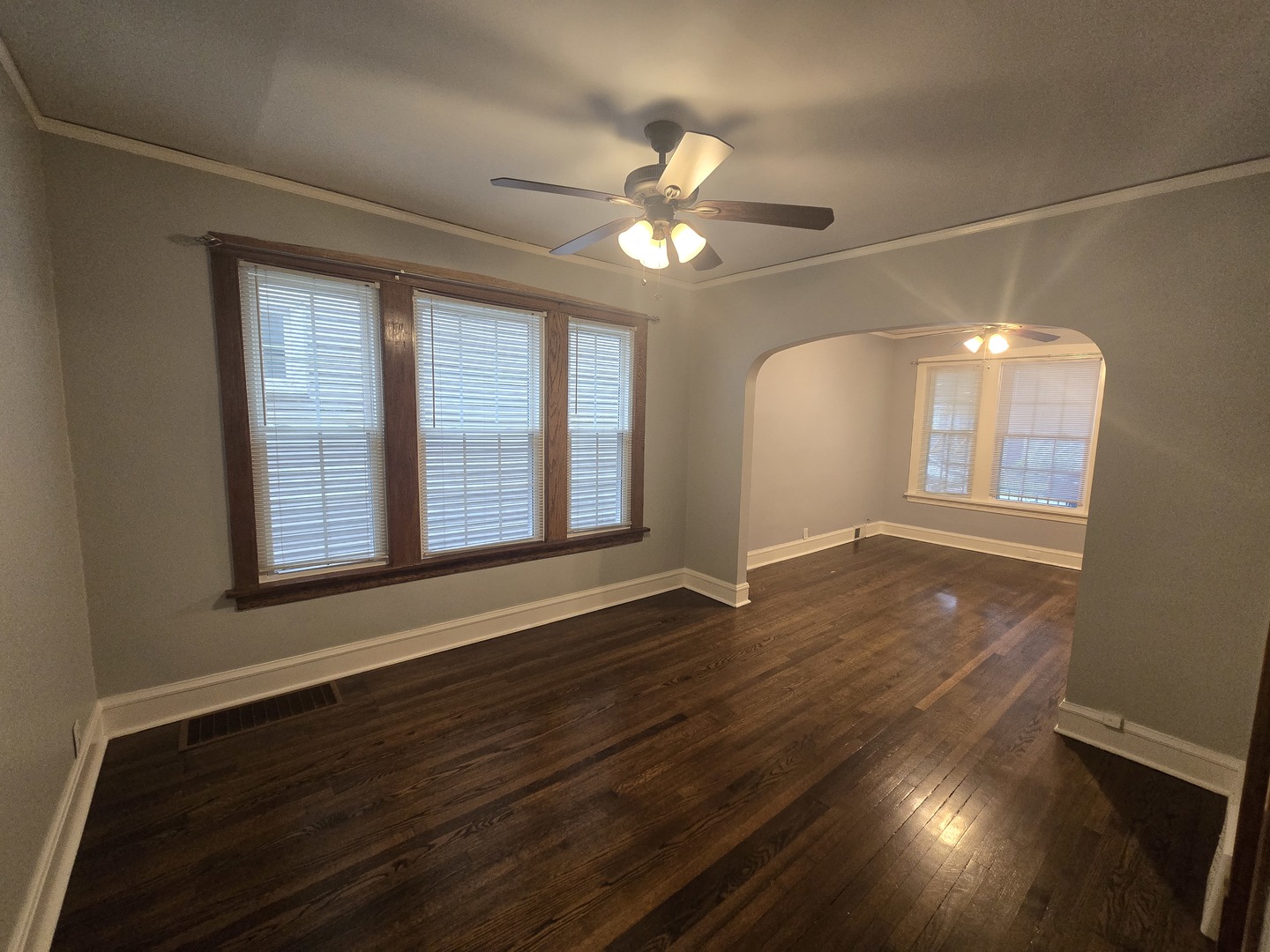4116 N Maplewood Avenue Unit: 1