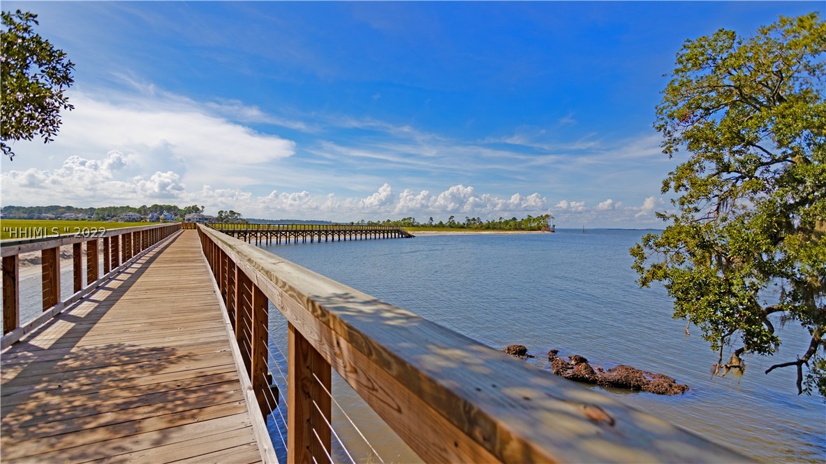 63 Skull Creek Drive Unit: 401
