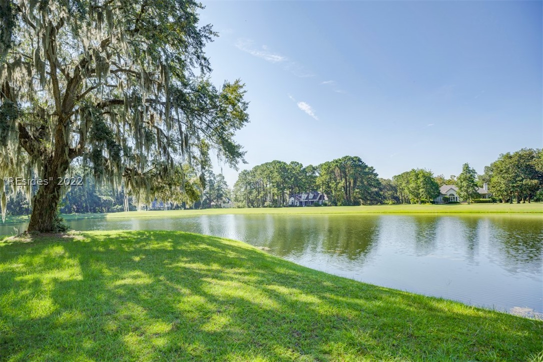 16 Whitehall Drive