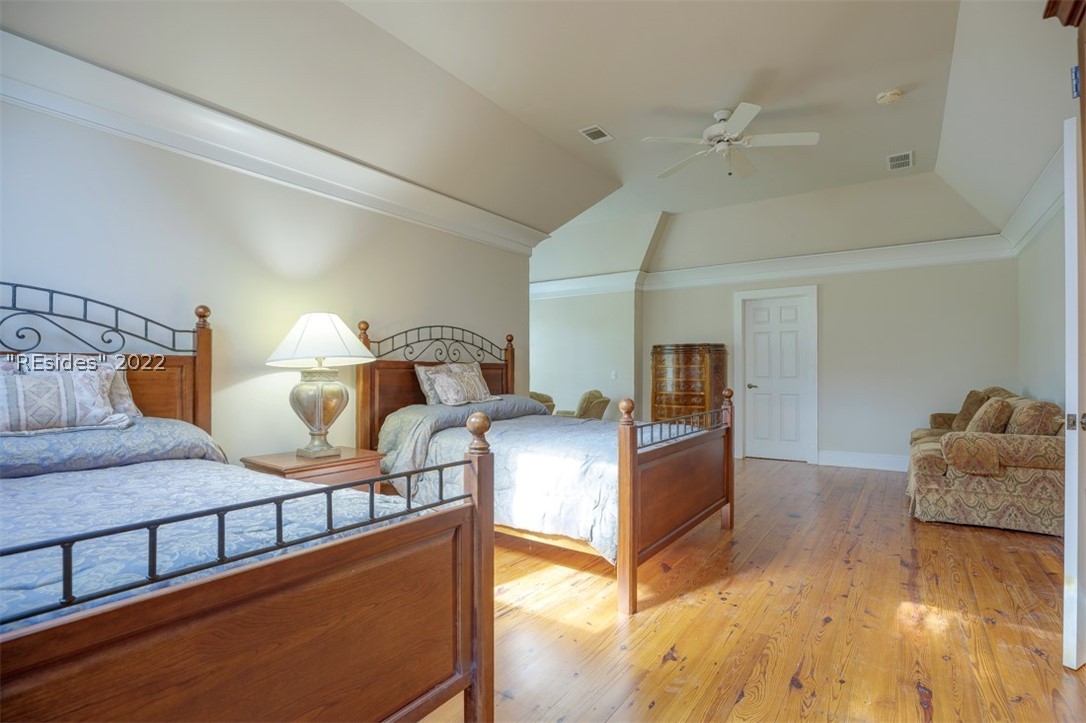 16 Whitehall Drive