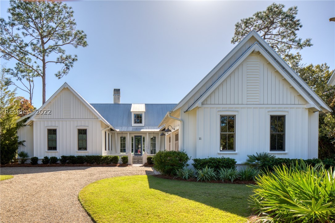 11 Hunting Lodge Road