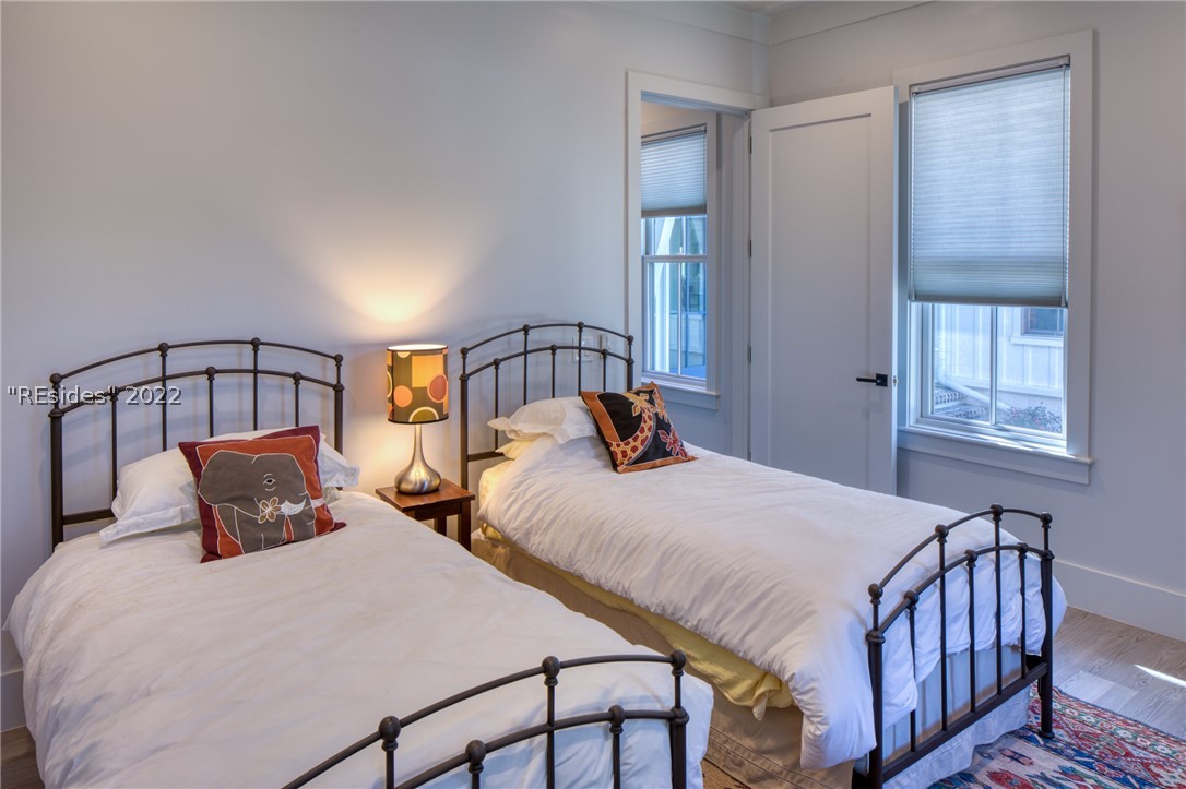 11 Hunting Lodge Road