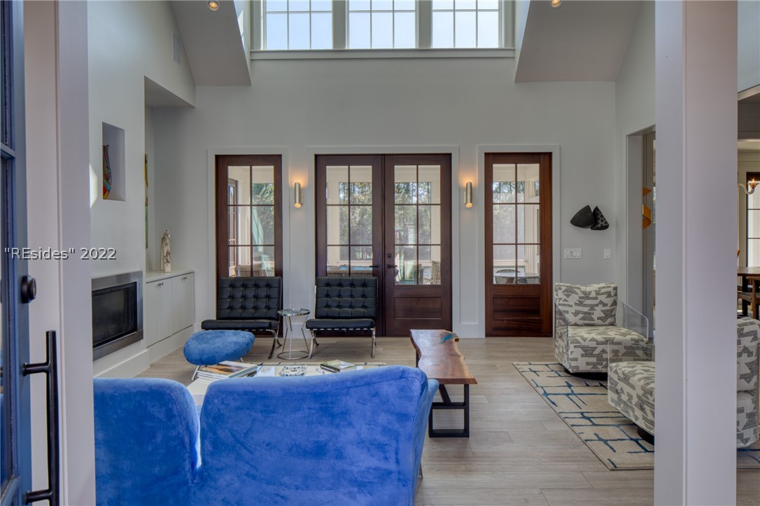 11 Hunting Lodge Road
