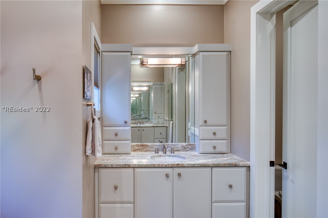 11 Hunting Lodge Road