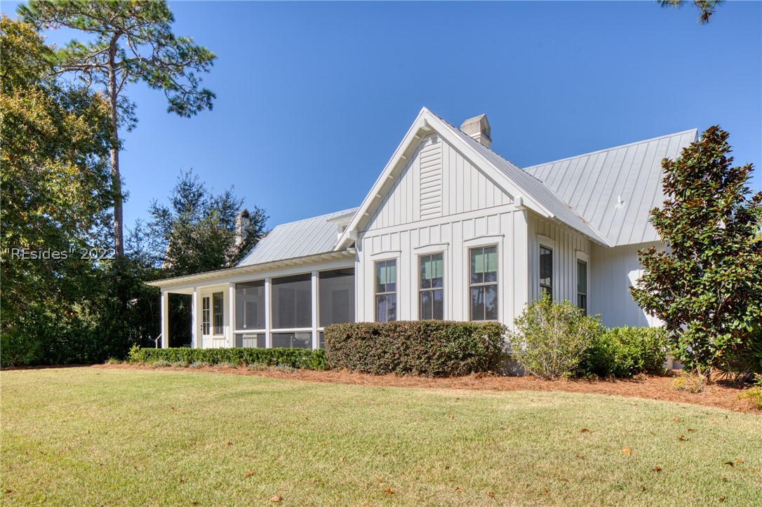 11 Hunting Lodge Road