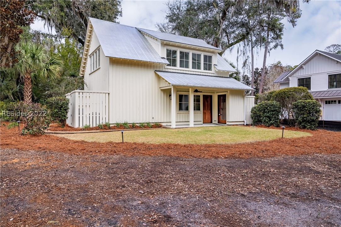 22 Gilded Street