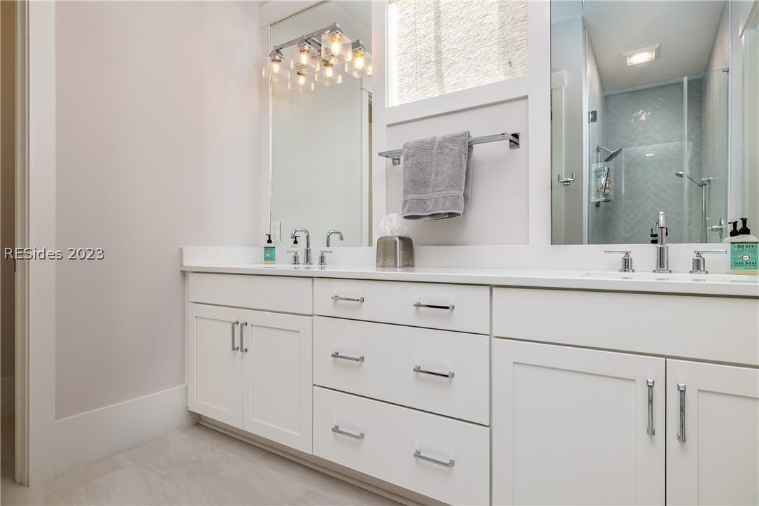 37 Hunting Lodge Road