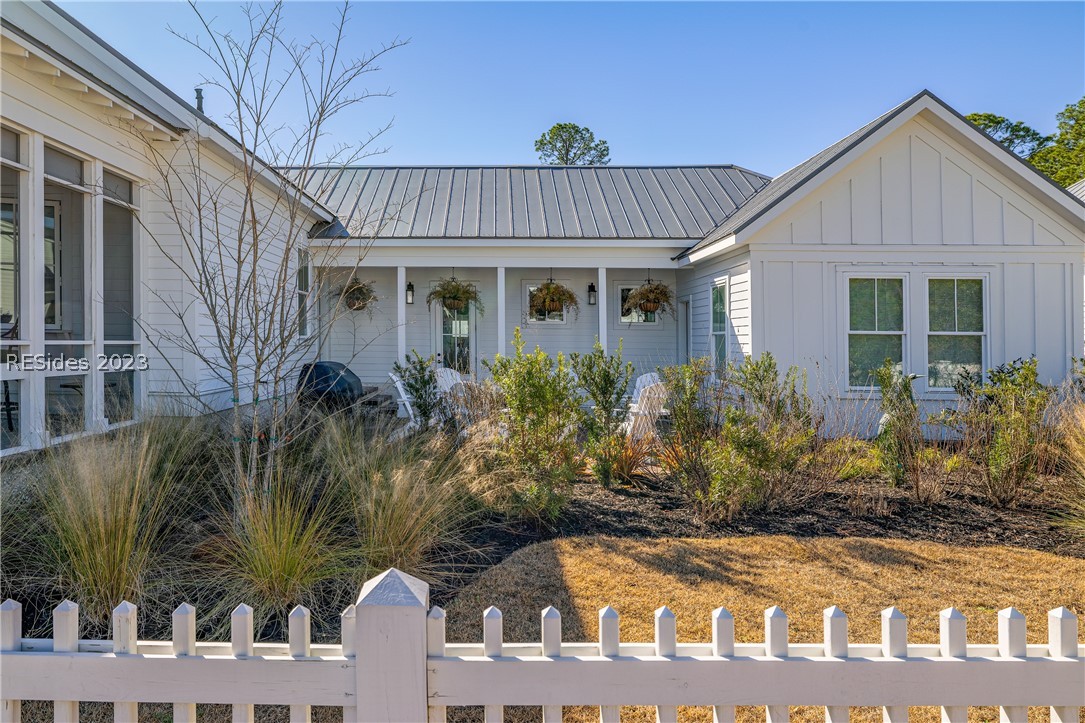 37 Hunting Lodge Road