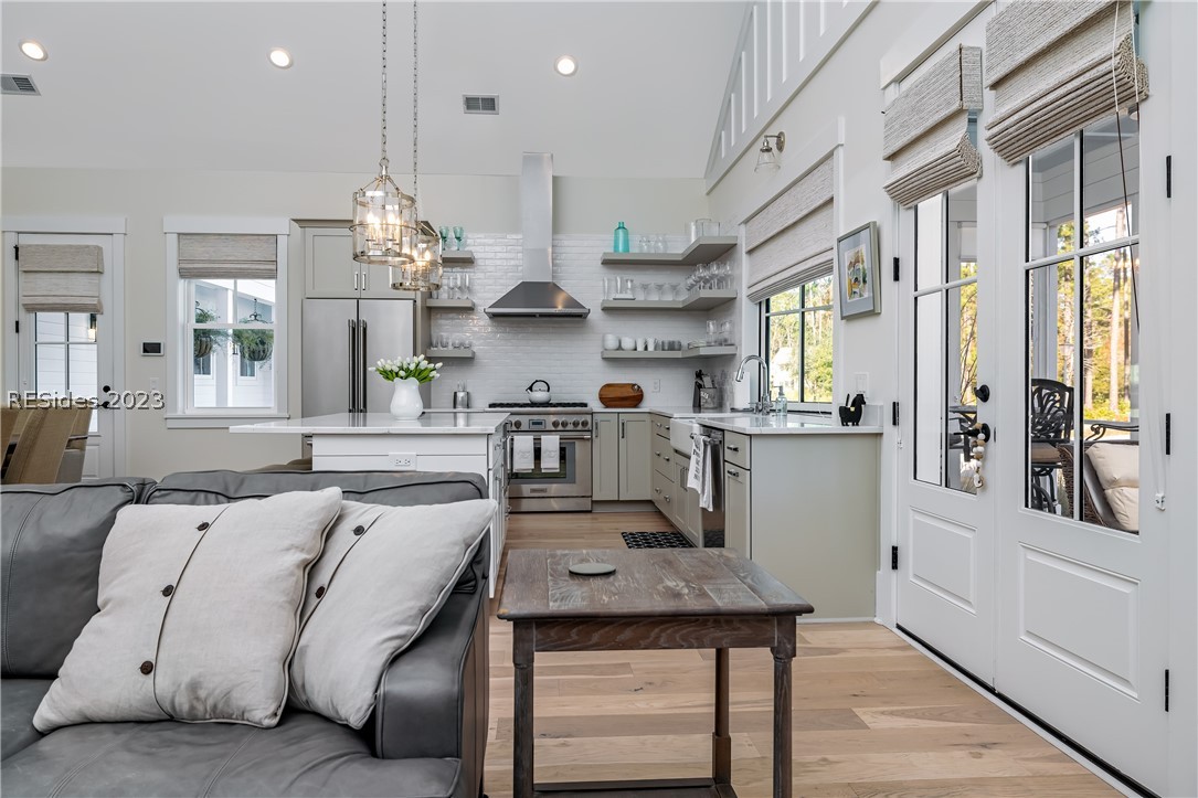 37 Hunting Lodge Road
