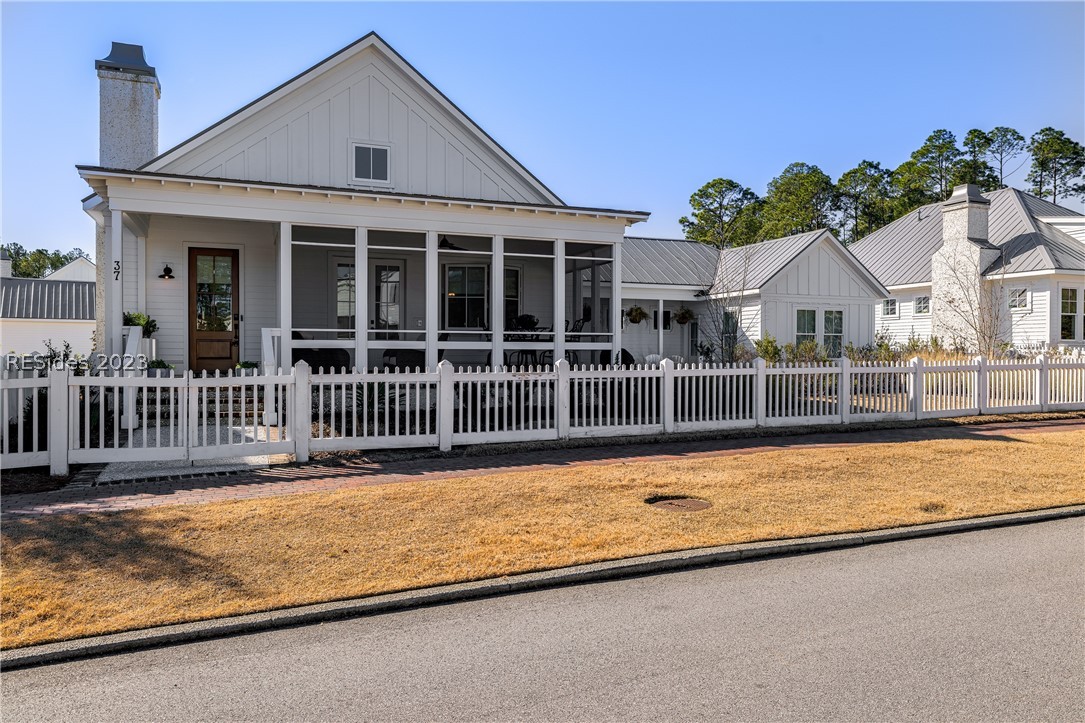 37 Hunting Lodge Road