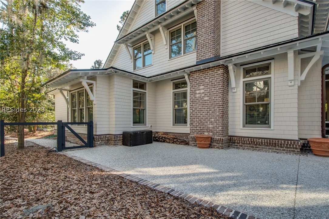 42 Blue Willow Street