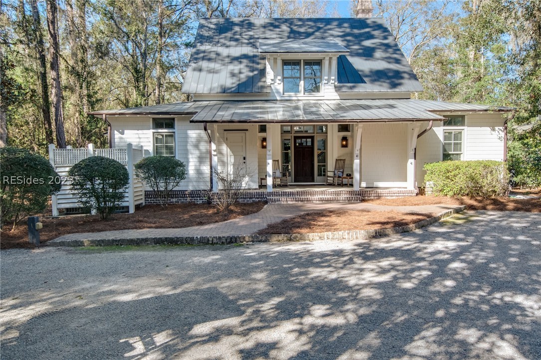 42 Blue Willow Street