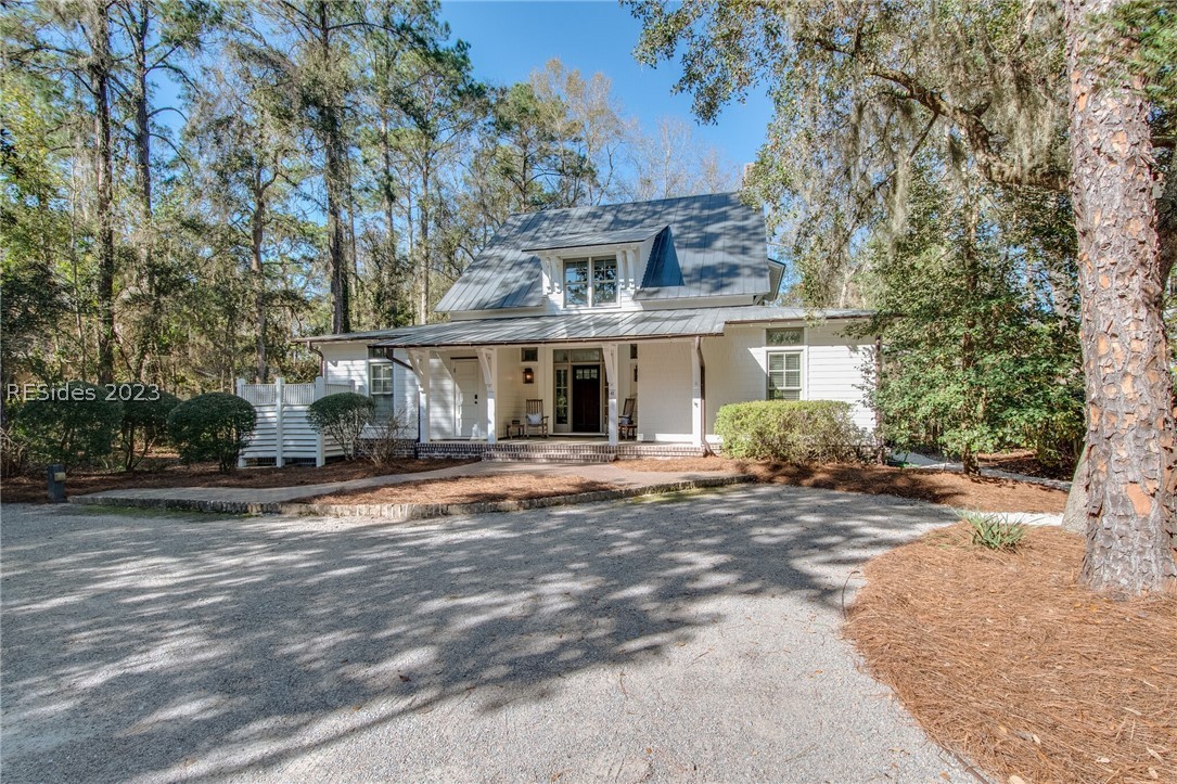 42 Blue Willow Street