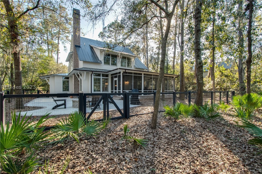 42 Blue Willow Street
