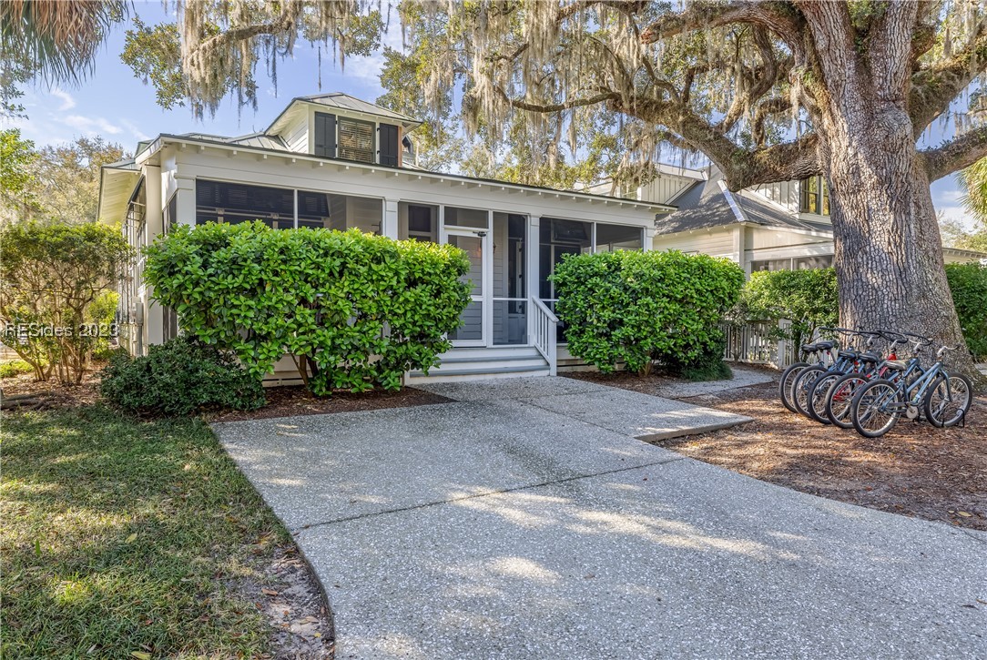 21 N Drayton Street