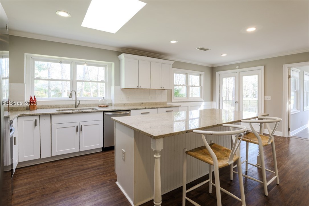 51 White Oaks Circle